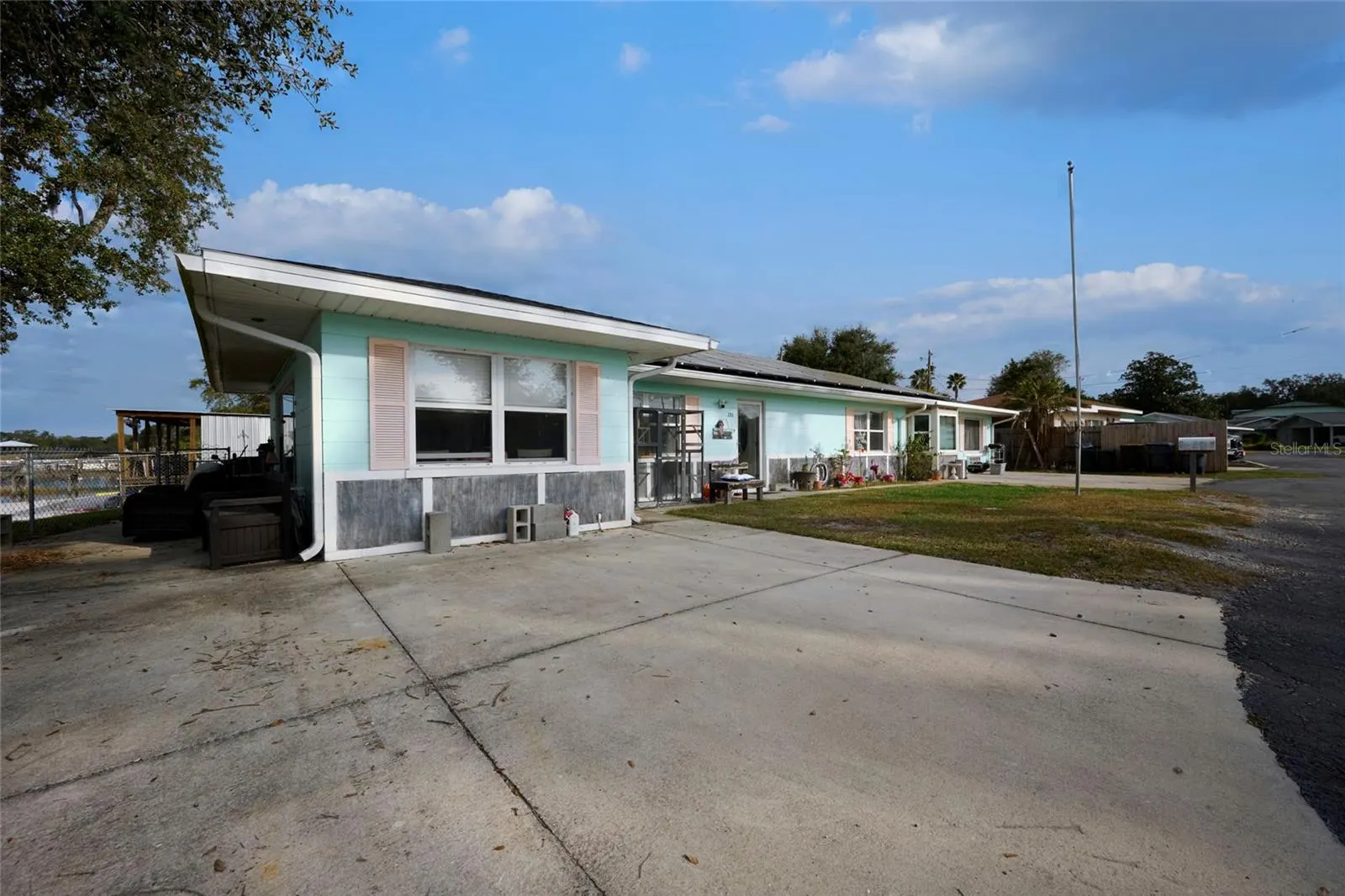 253 BLACKWELL VILLA CV