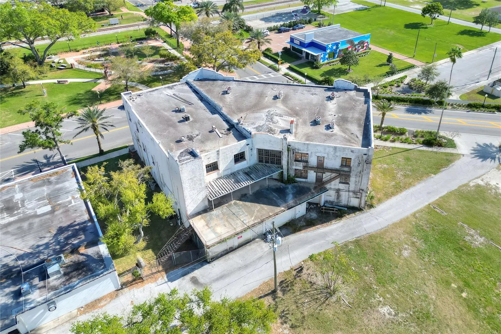 206 PILAKLAKAHA AVE