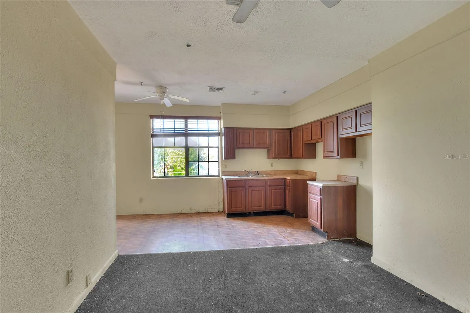 206 PILAKLAKAHA AVE