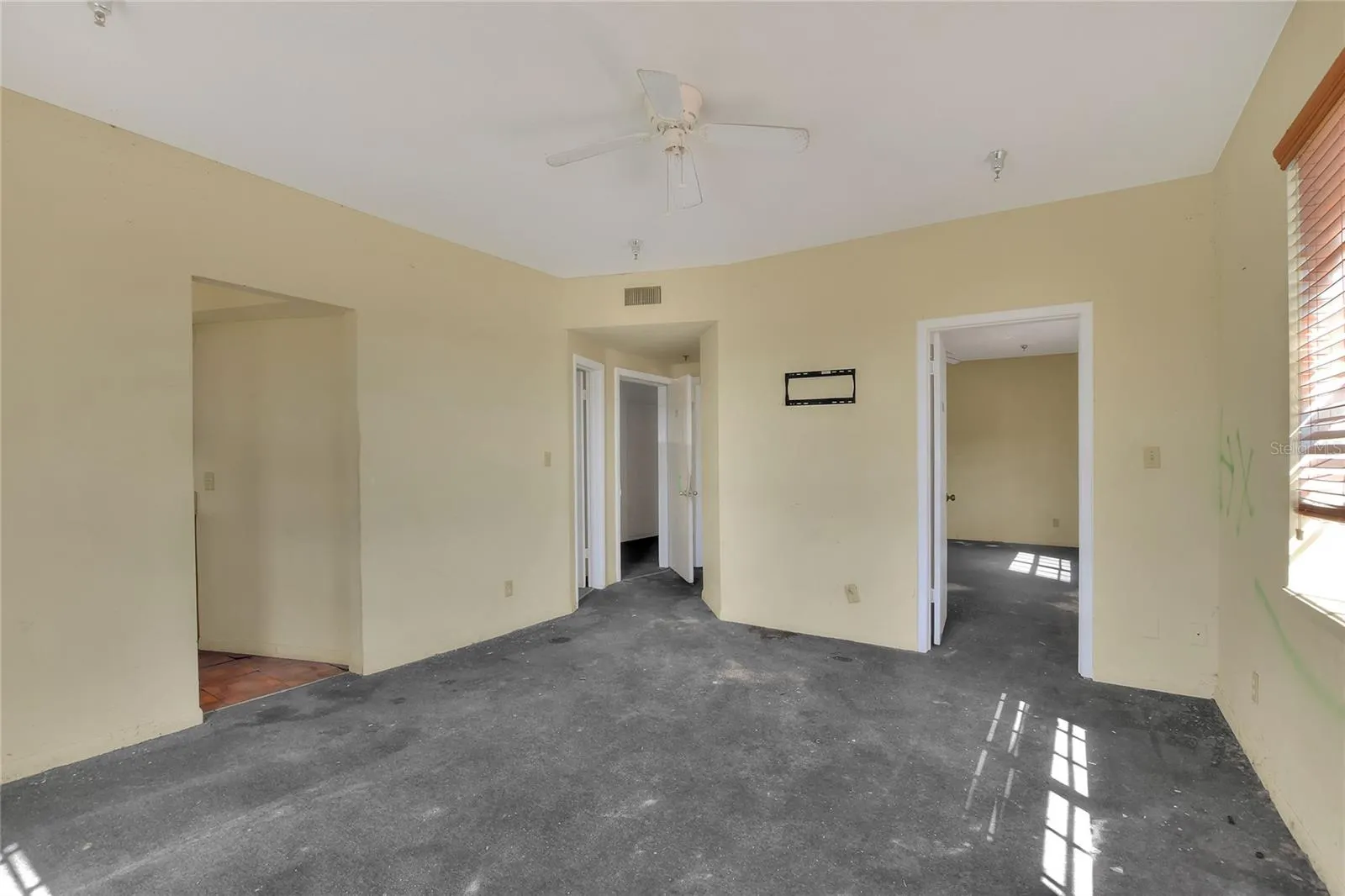 206 PILAKLAKAHA AVE