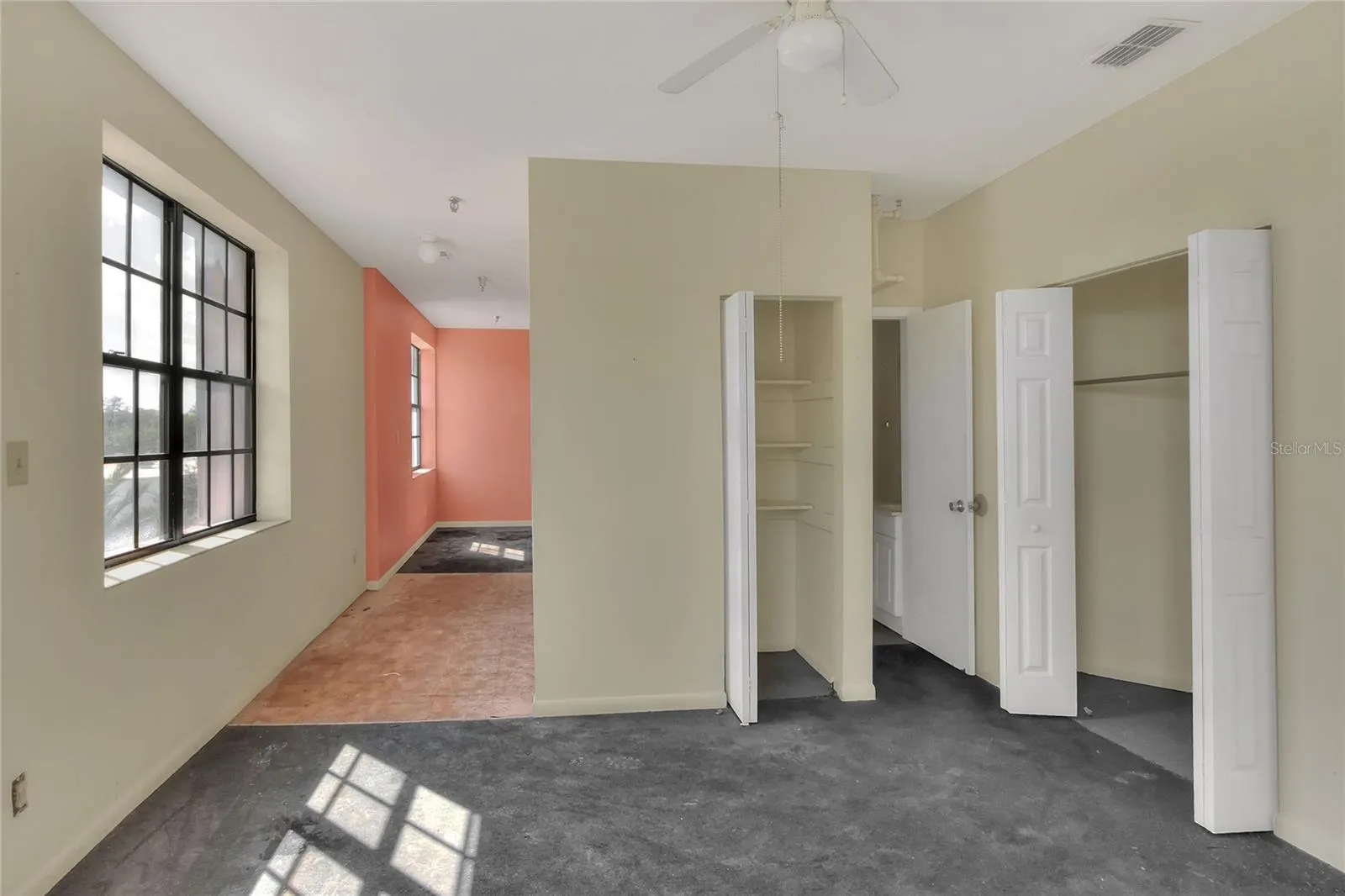 206 PILAKLAKAHA AVE