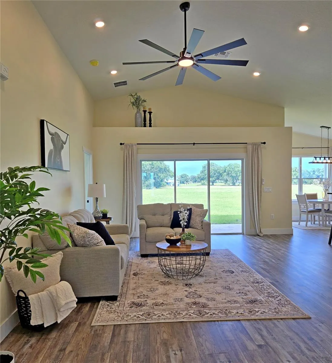 7190 GOLF CLUB DR