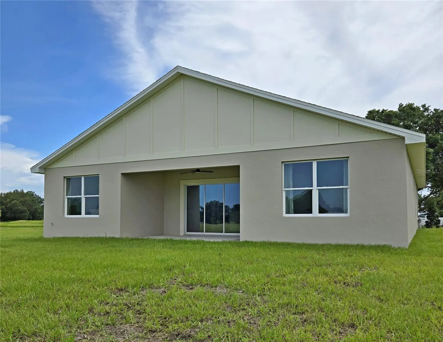 7190 GOLF CLUB DR