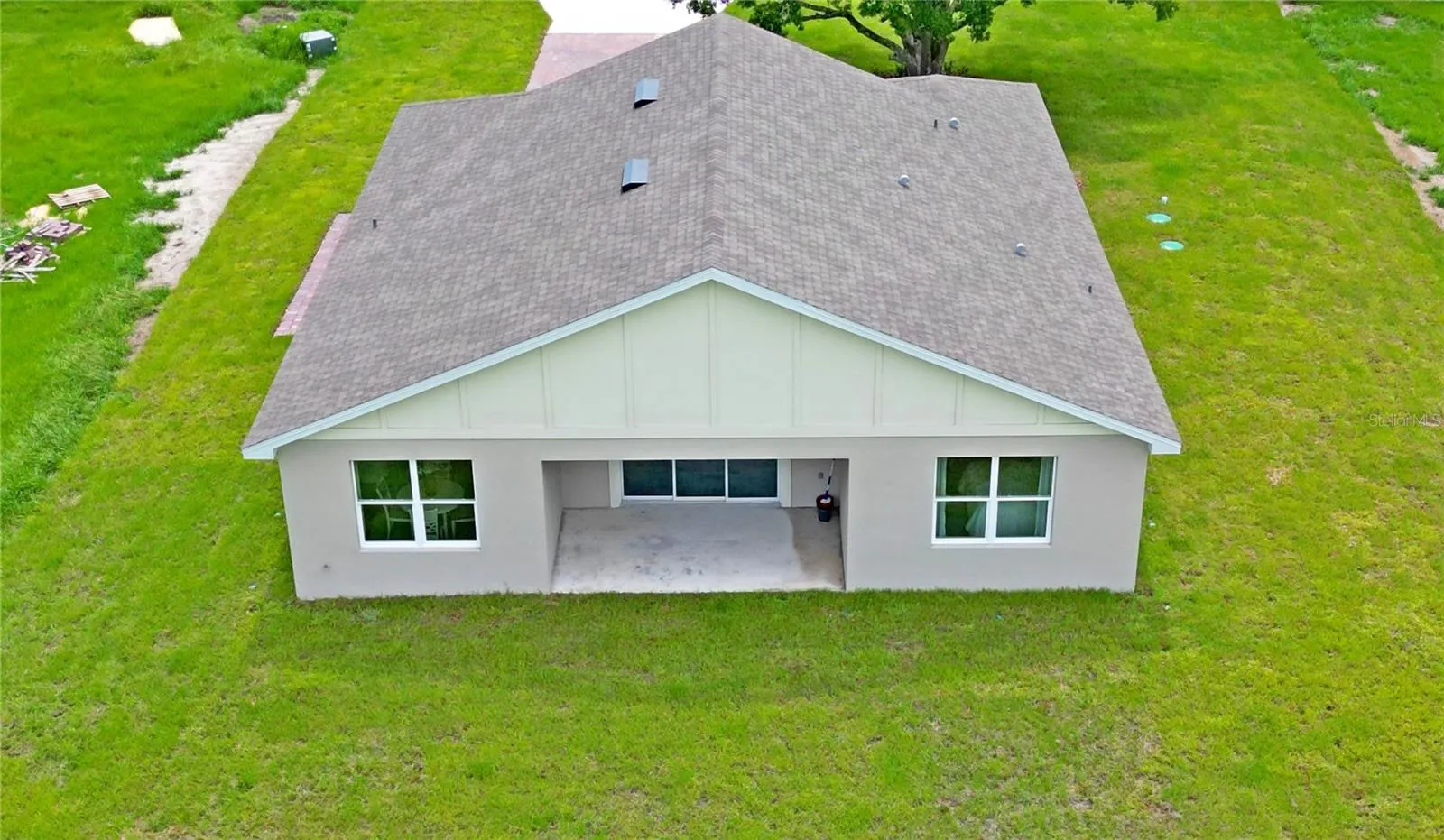7190 GOLF CLUB DR