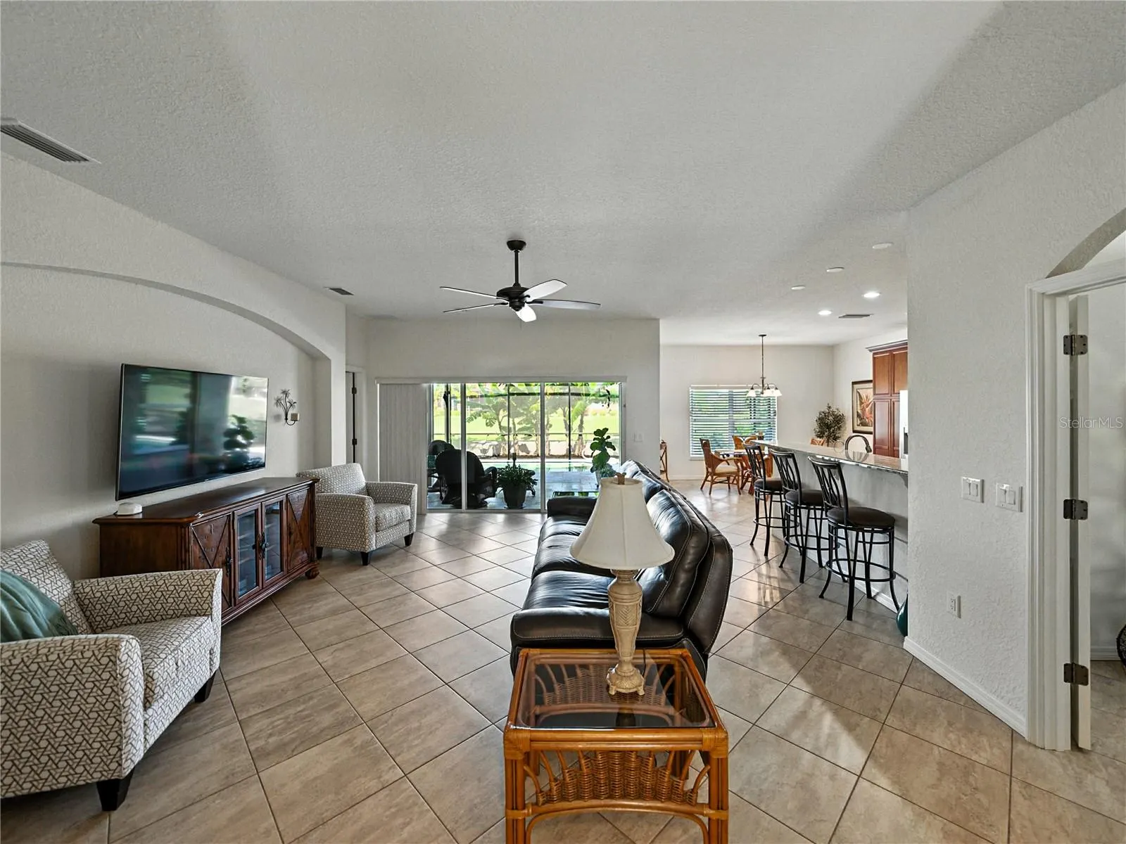 5332 HOGAN LN