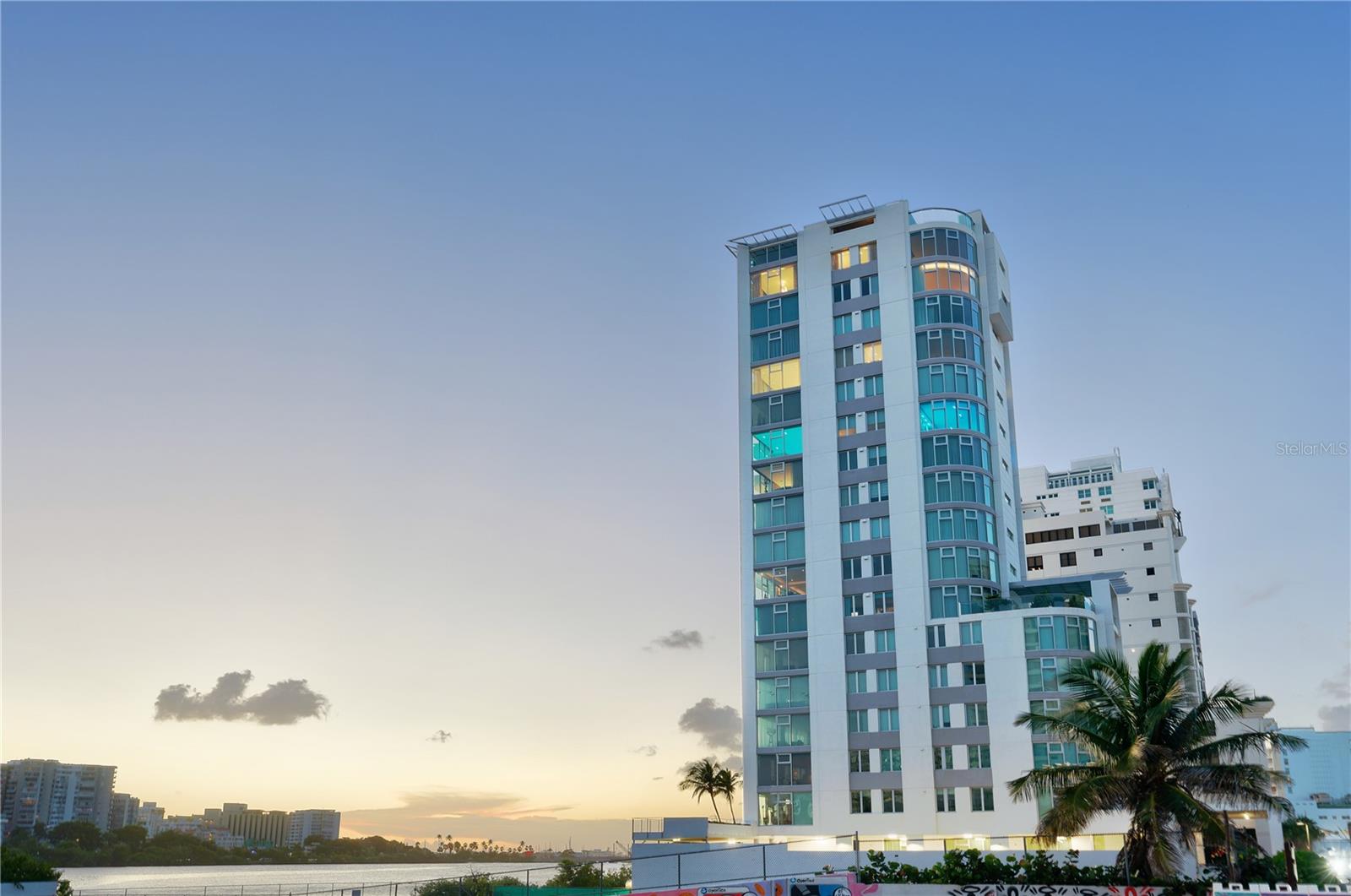 1004 ASHFORD AVE #Penthouse, #Penthouse