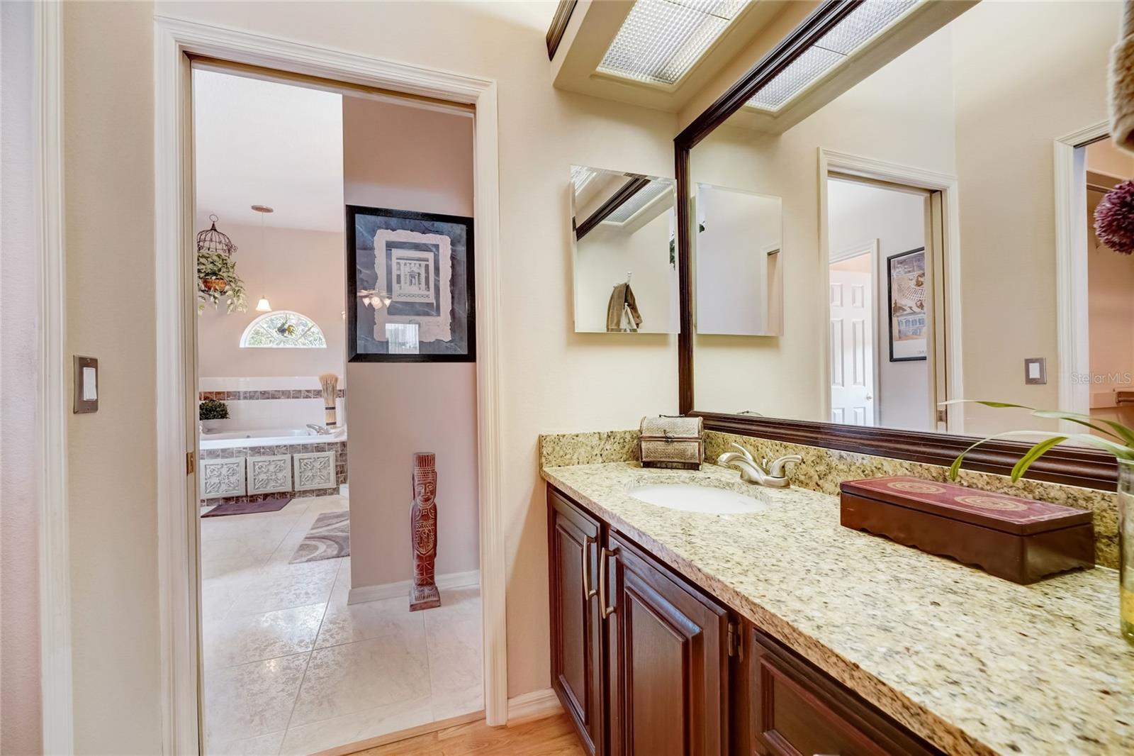 1181 NEEDLEWOOD LOOP