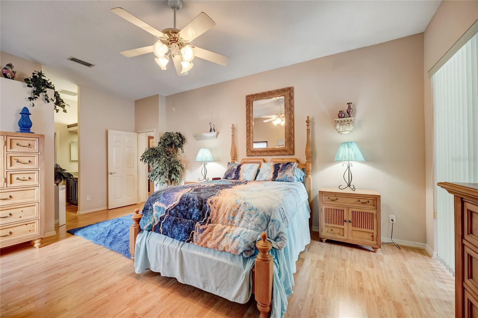 1181 NEEDLEWOOD LOOP