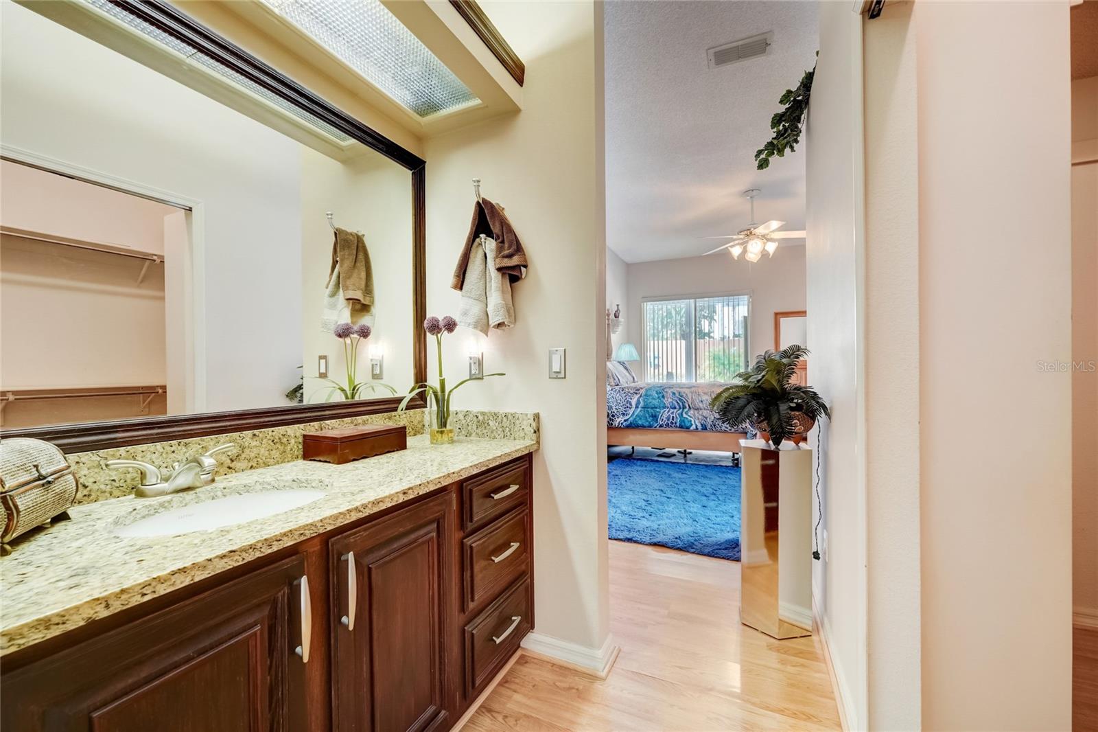 1181 NEEDLEWOOD LOOP