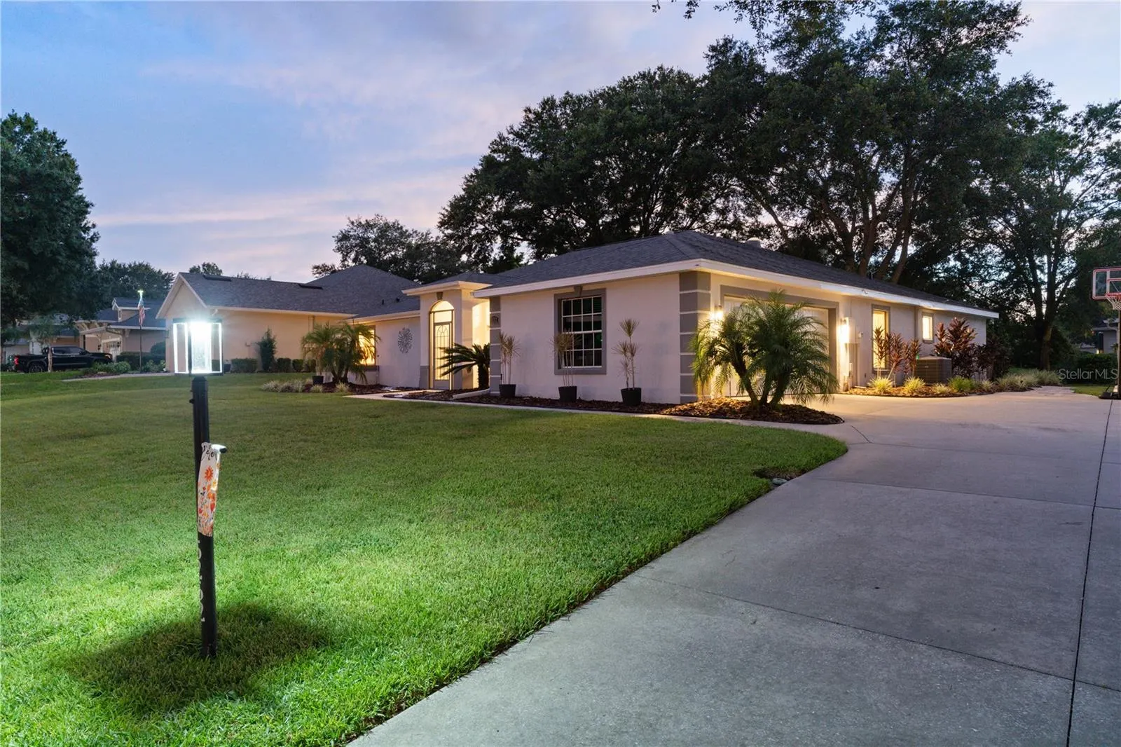 5252 GROVE MNR