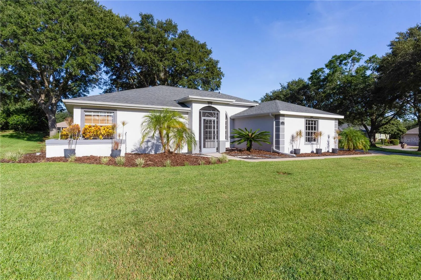 5252 GROVE MNR