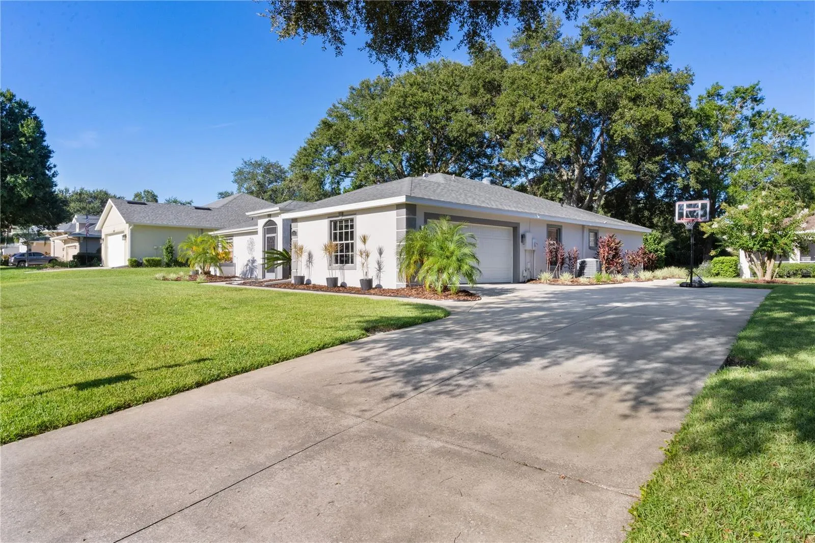 5252 GROVE MNR