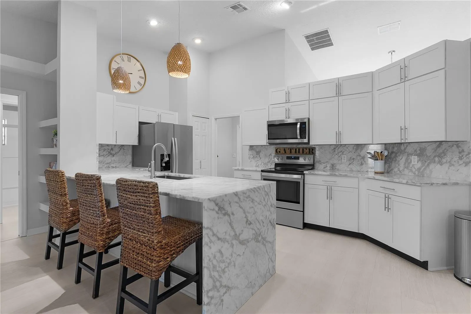 5252 GROVE MNR