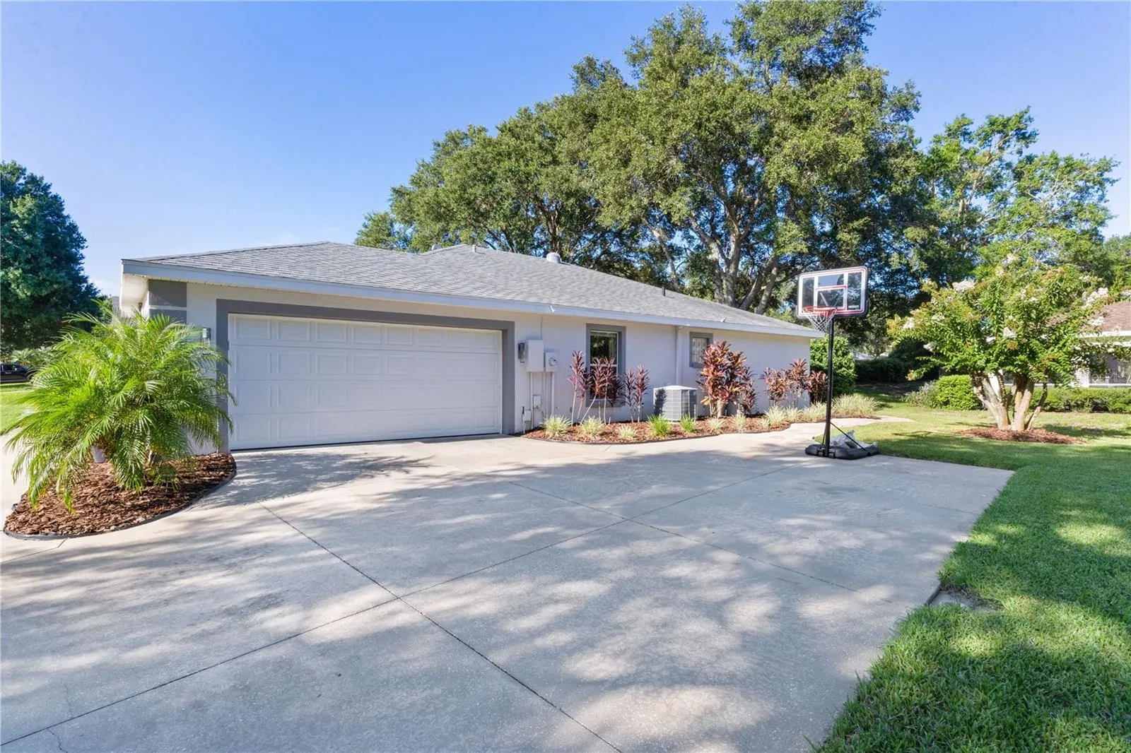 5252 GROVE MNR