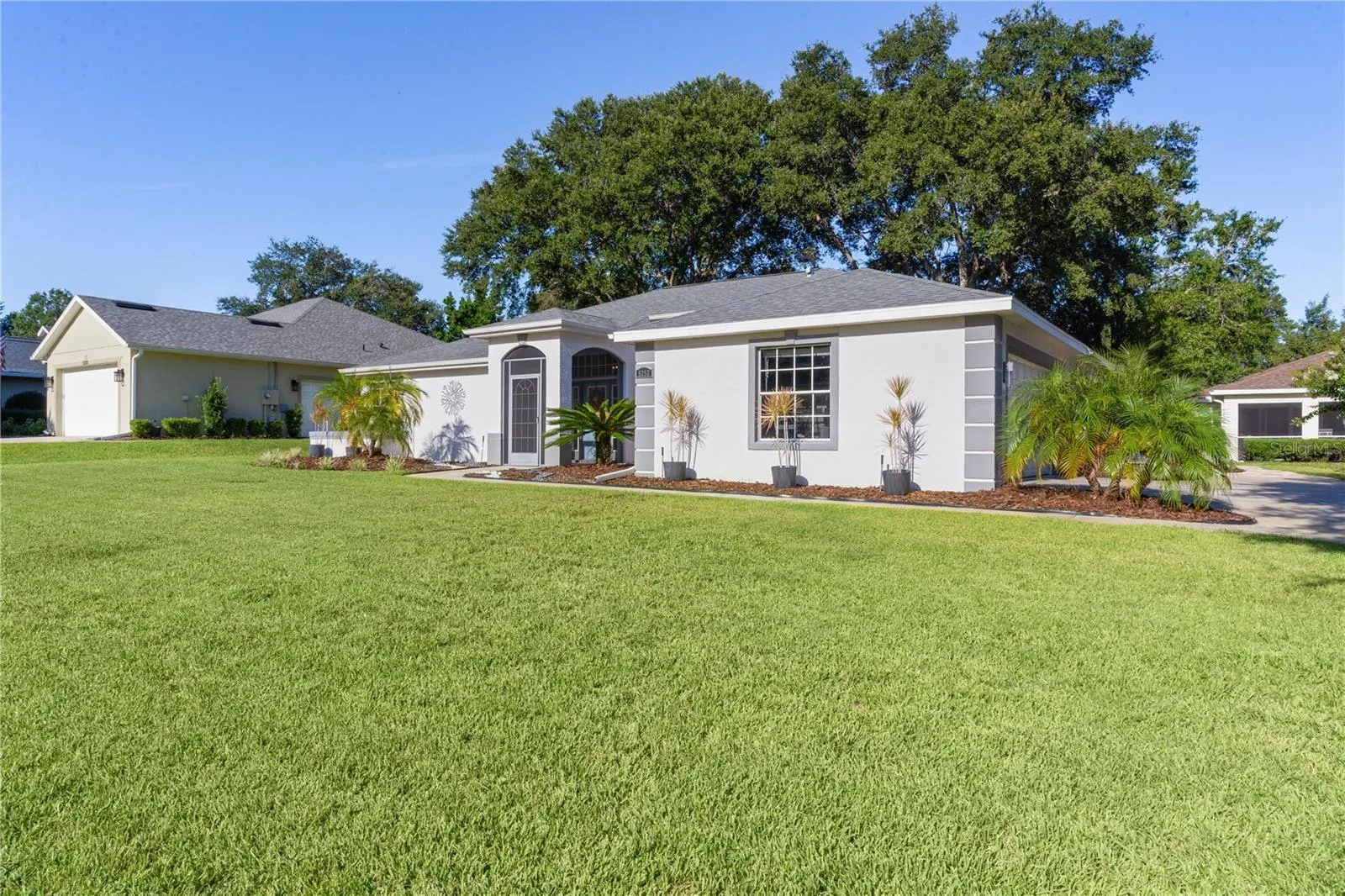 5252 GROVE MNR