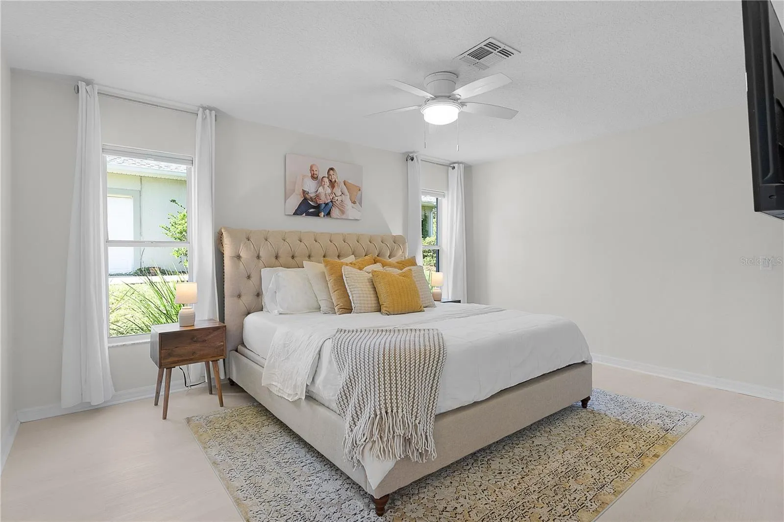 5252 GROVE MNR
