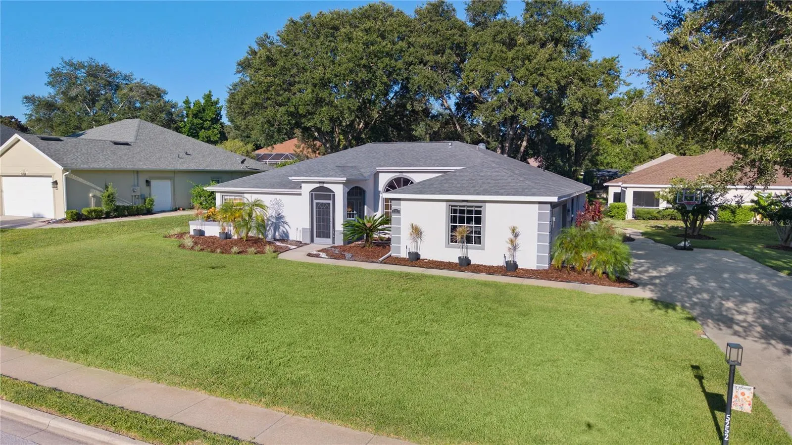 5252 GROVE MNR