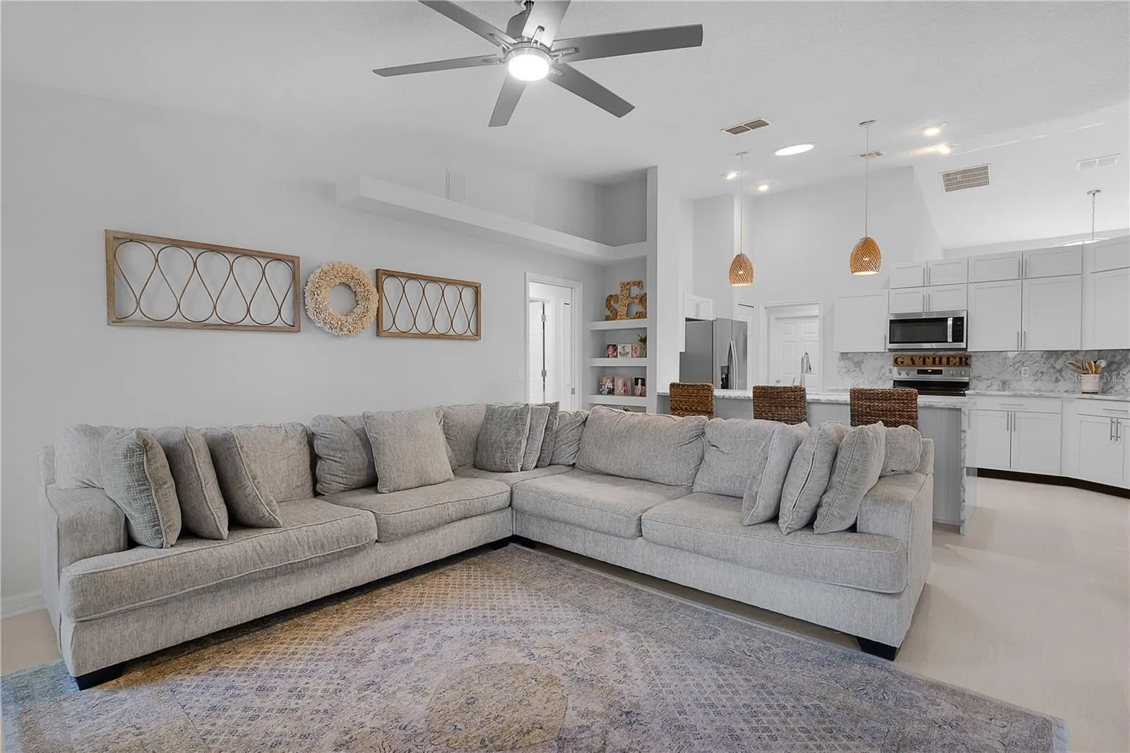 5252 GROVE MNR