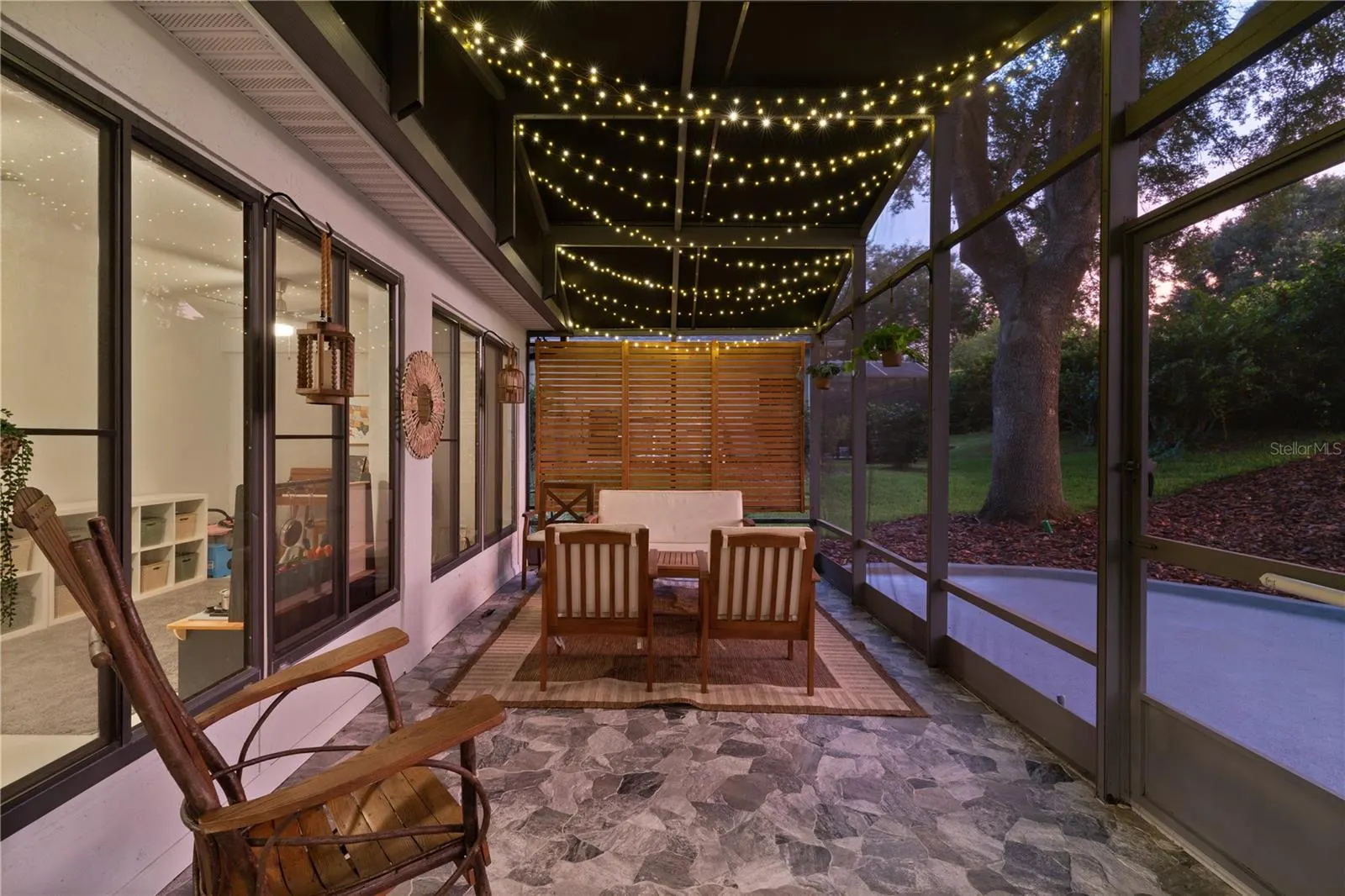 5252 GROVE MNR