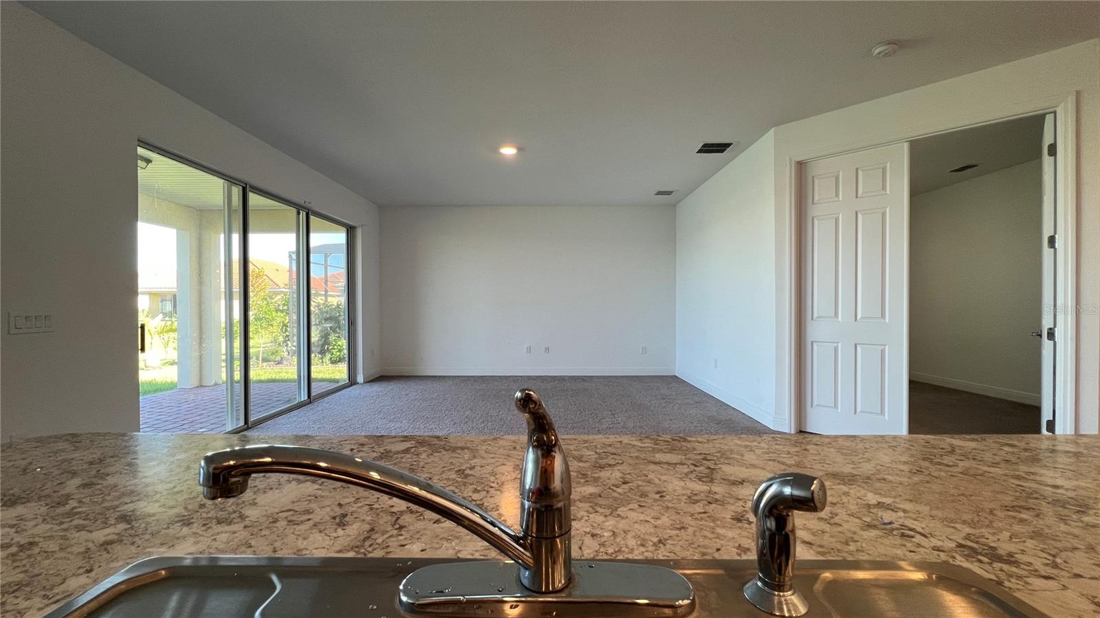3924 CARRICK BEND DR