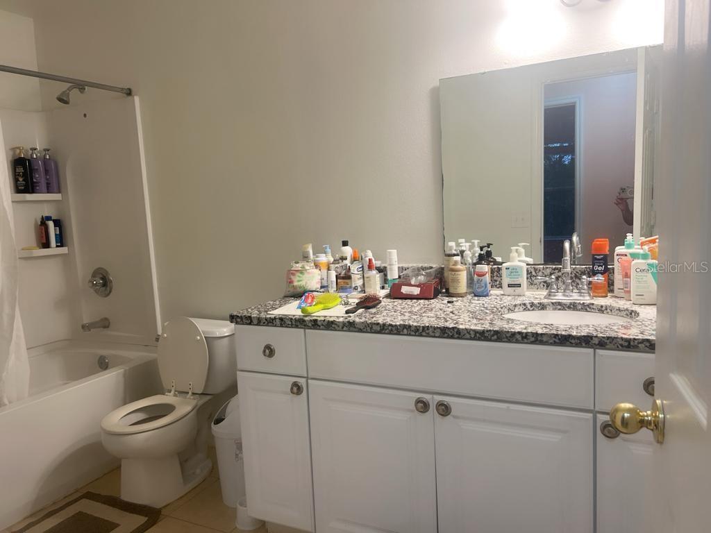 3000 SEAVIEW CASTLE DR