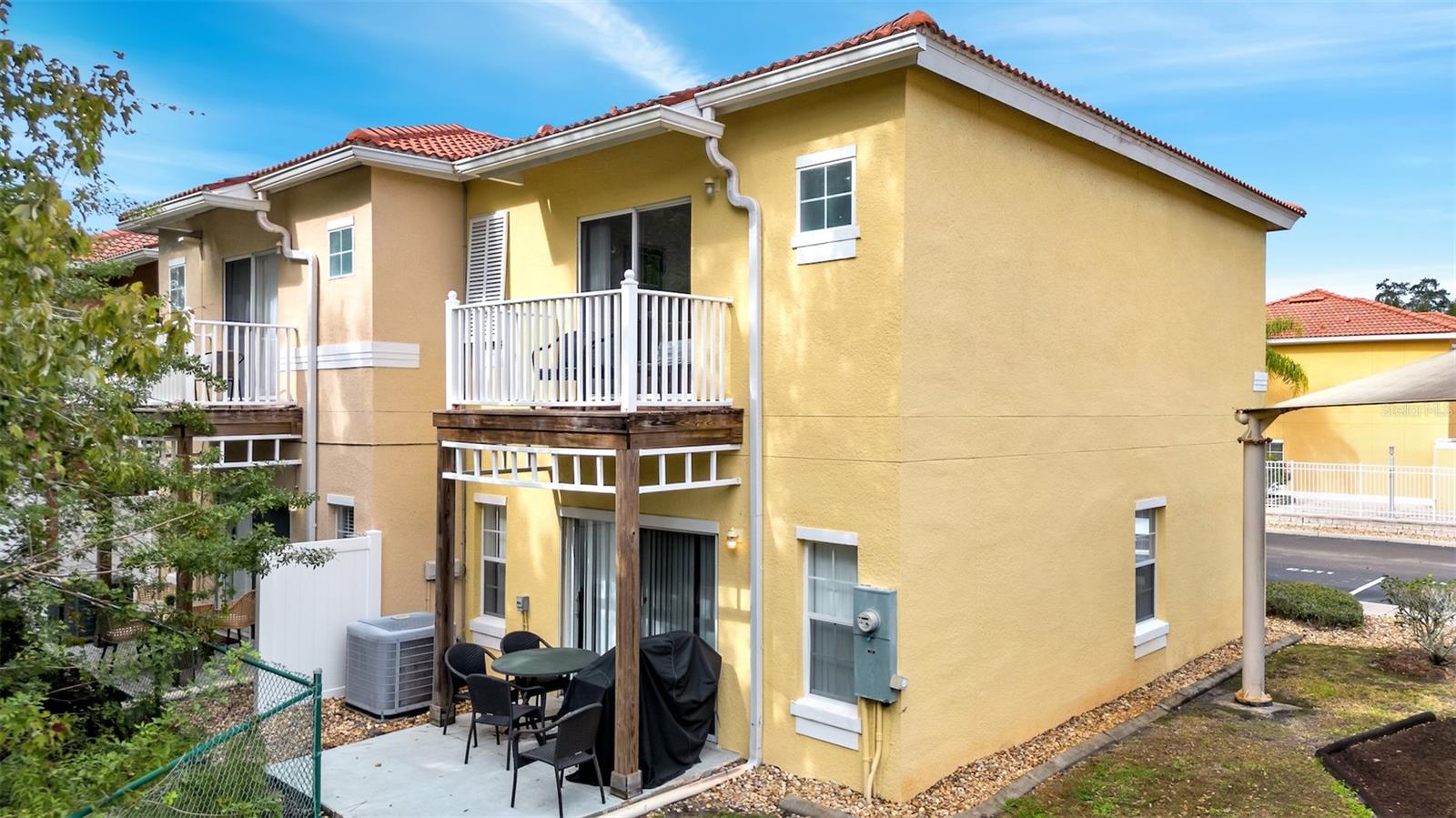 1135 PARK RIDGE CIR