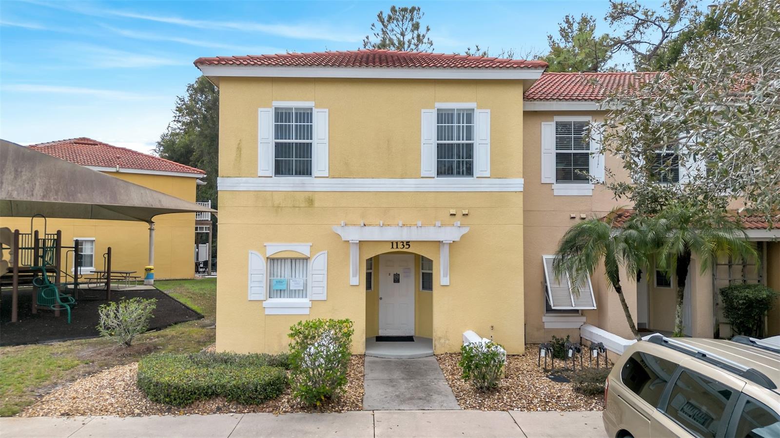 1135 PARK RIDGE CIR