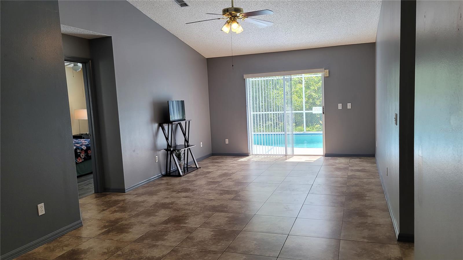 4674 PRAIRIE POINT BLVD