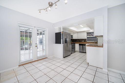 1417 BROOKSIDE AVE