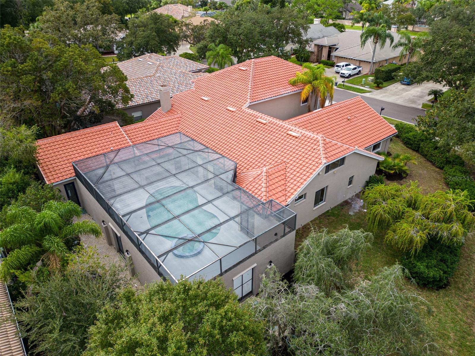 4929 POINTE CIR