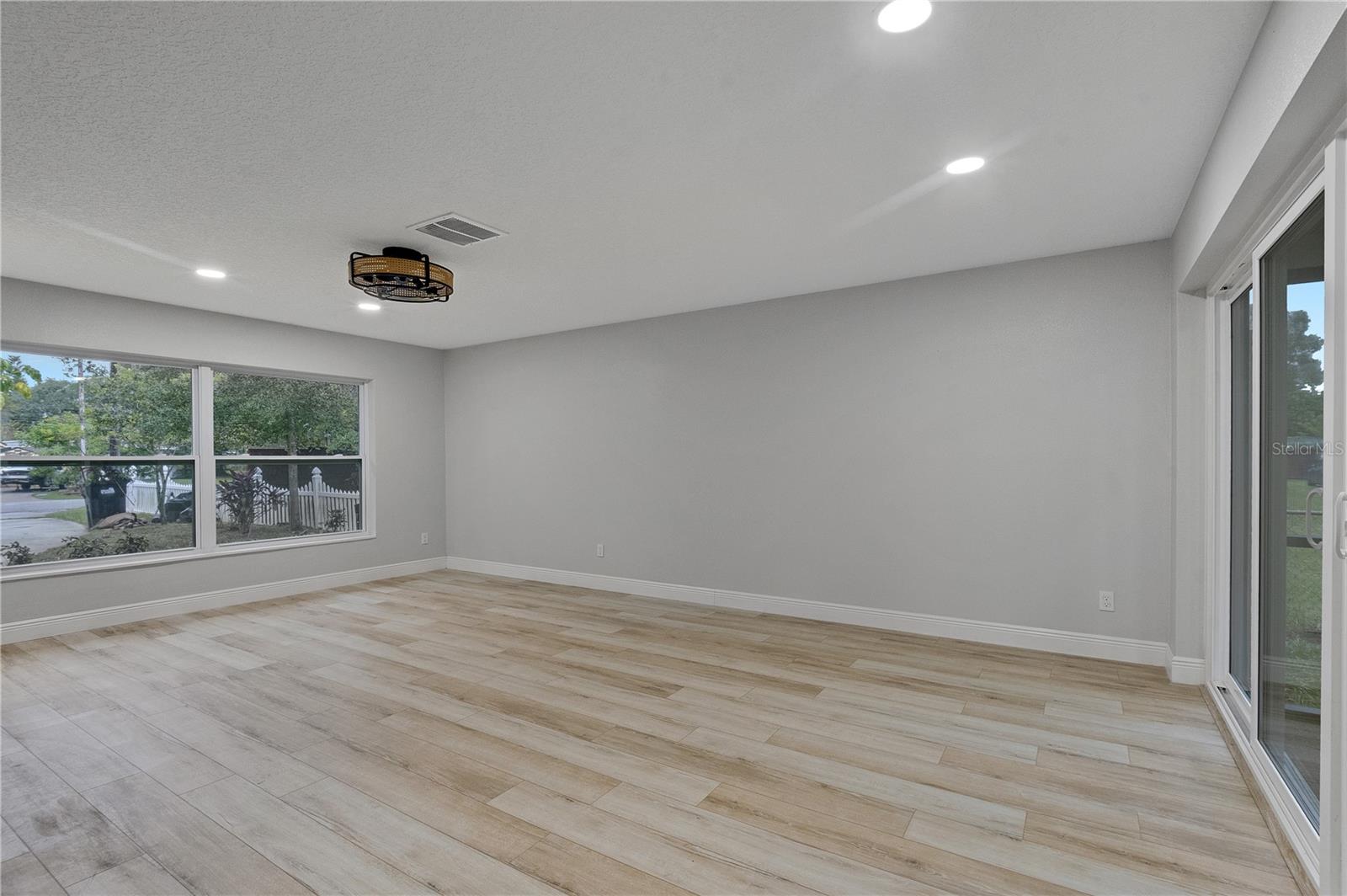 510 ZIMMERMAN DR