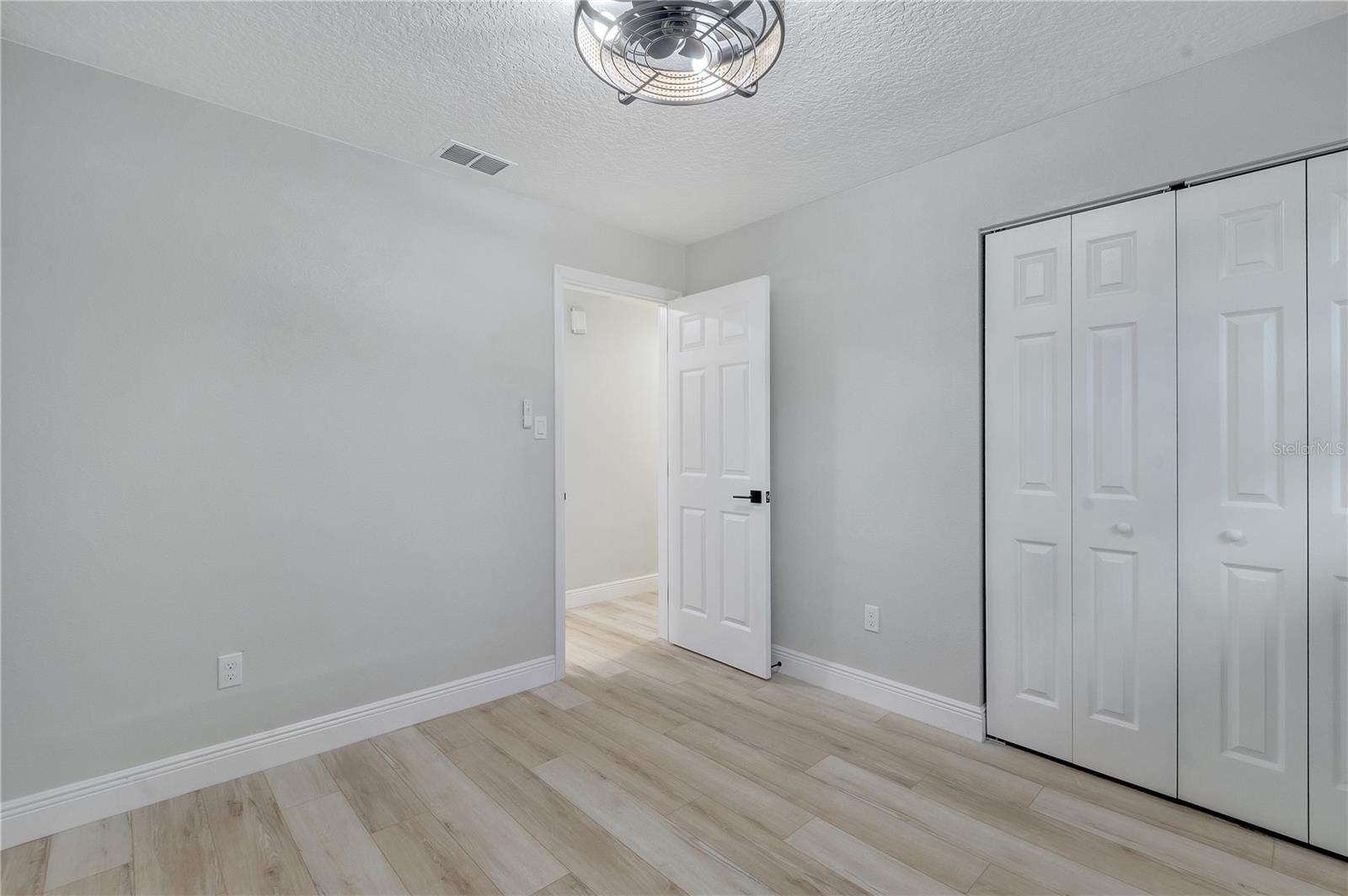 510 ZIMMERMAN DR