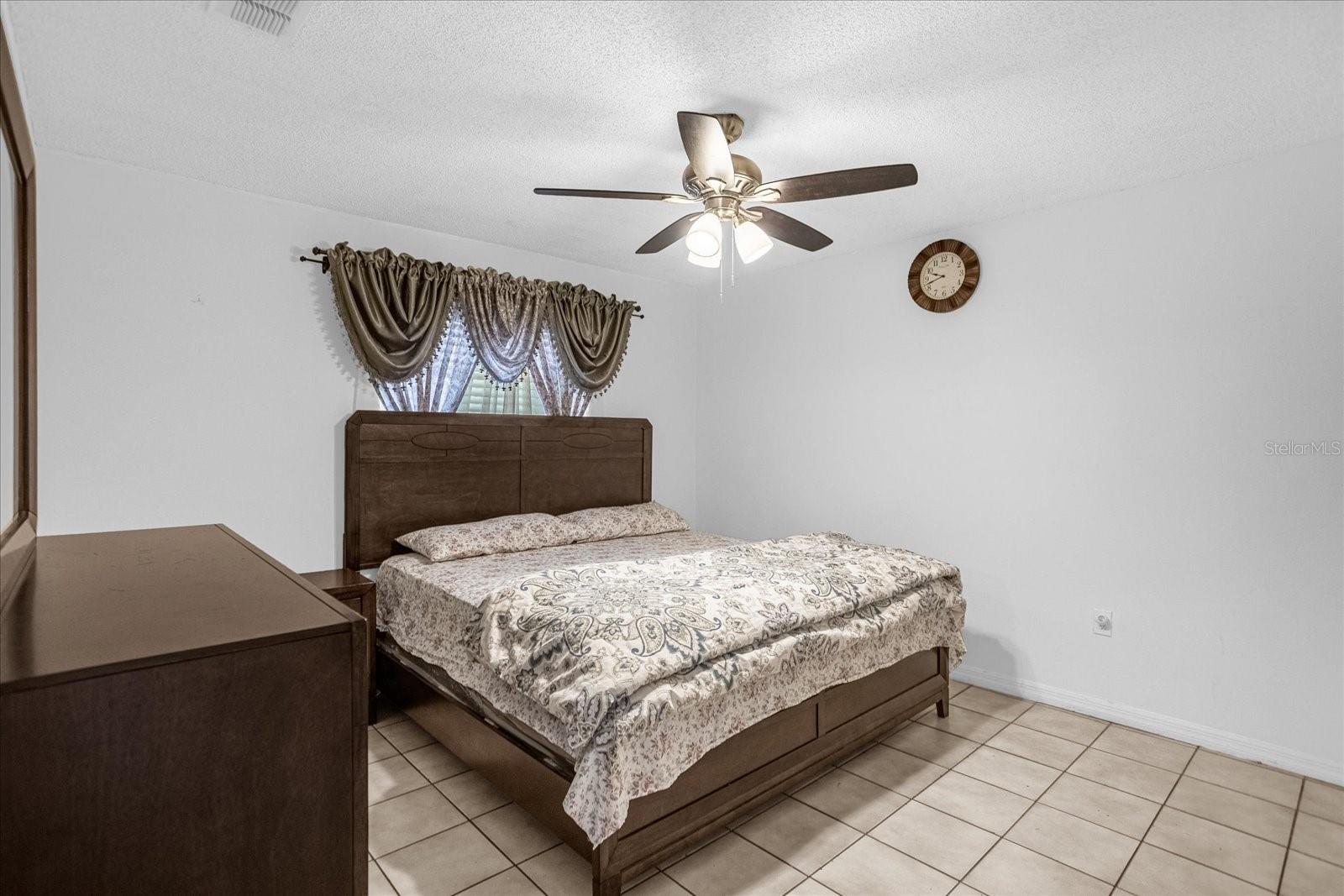 2335 BAHAMAS CT #28, #28