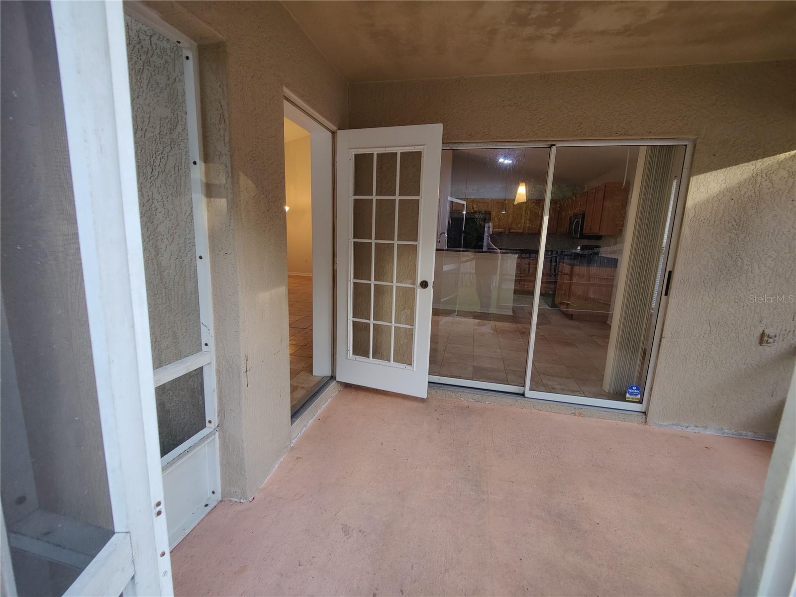 2422 WINCHESTER BLVD