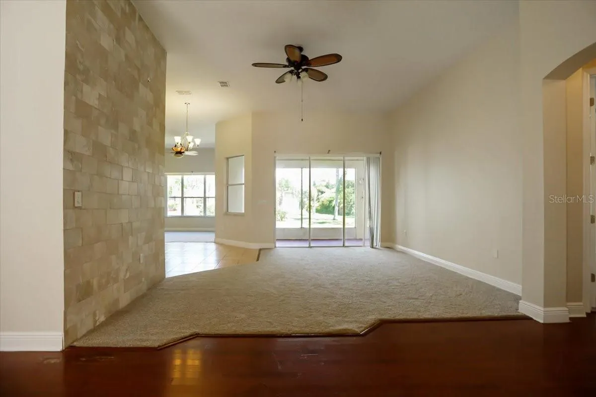 3757 EAGLE ISLE CIR
