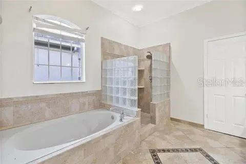2250 WINDCREST LAKE CIR