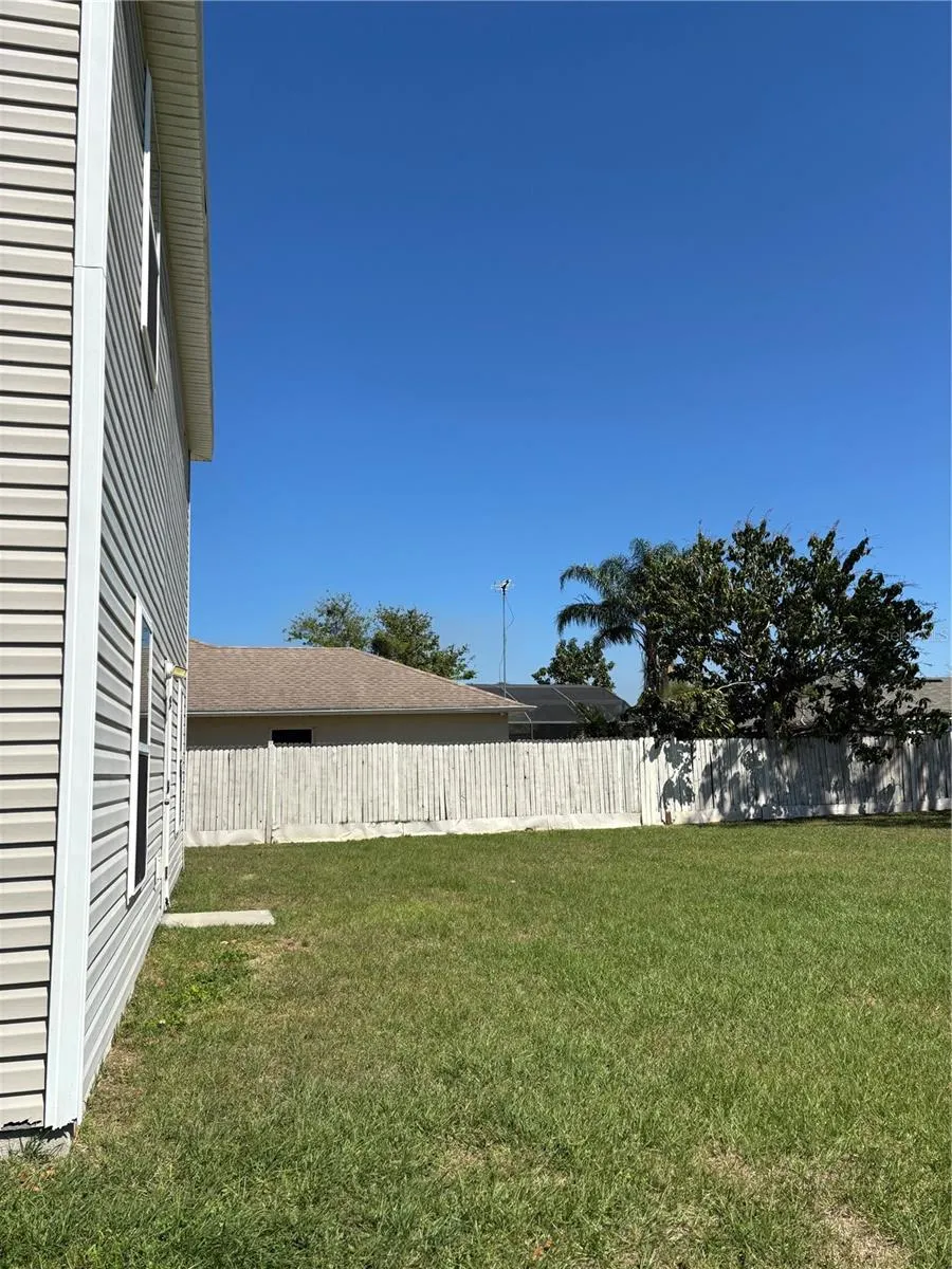 49 INCONNU DR