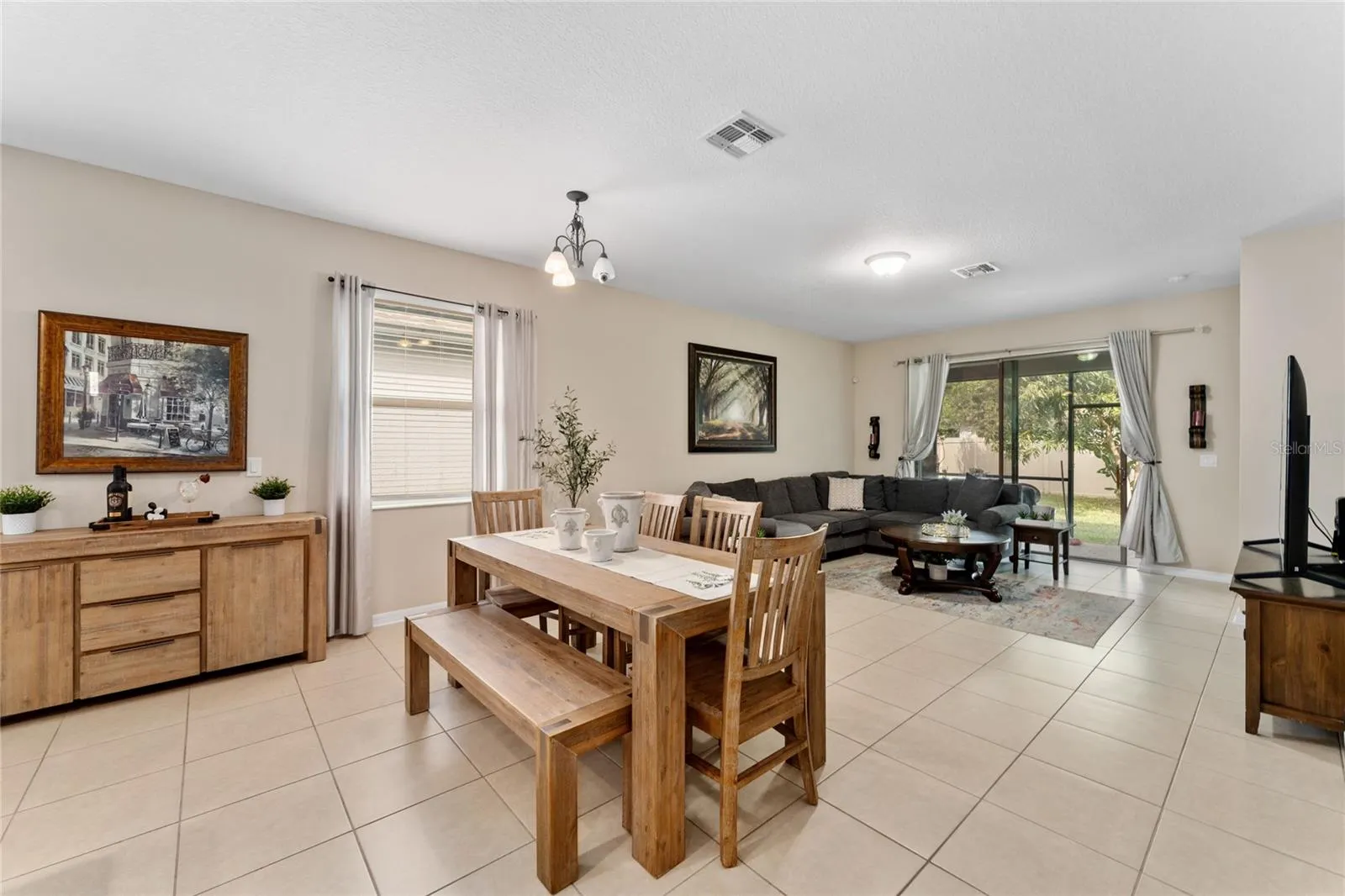 1187 PLAYA DEL SOL LN
