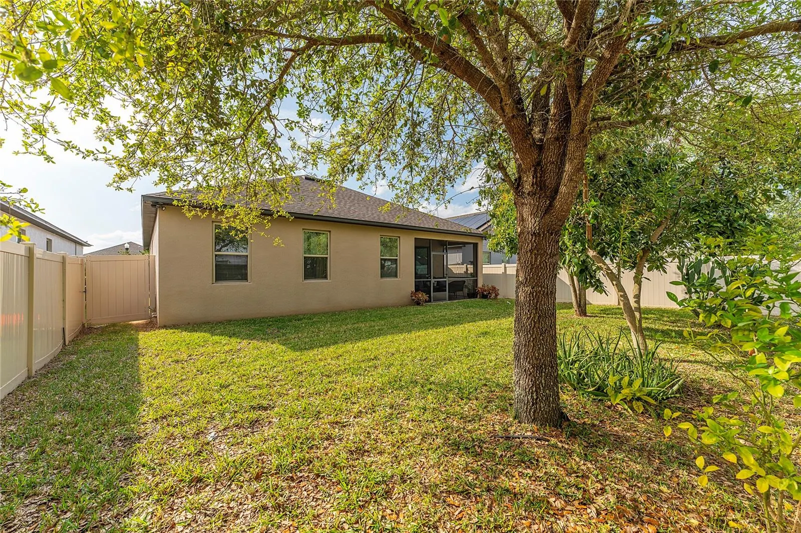 1187 PLAYA DEL SOL LN