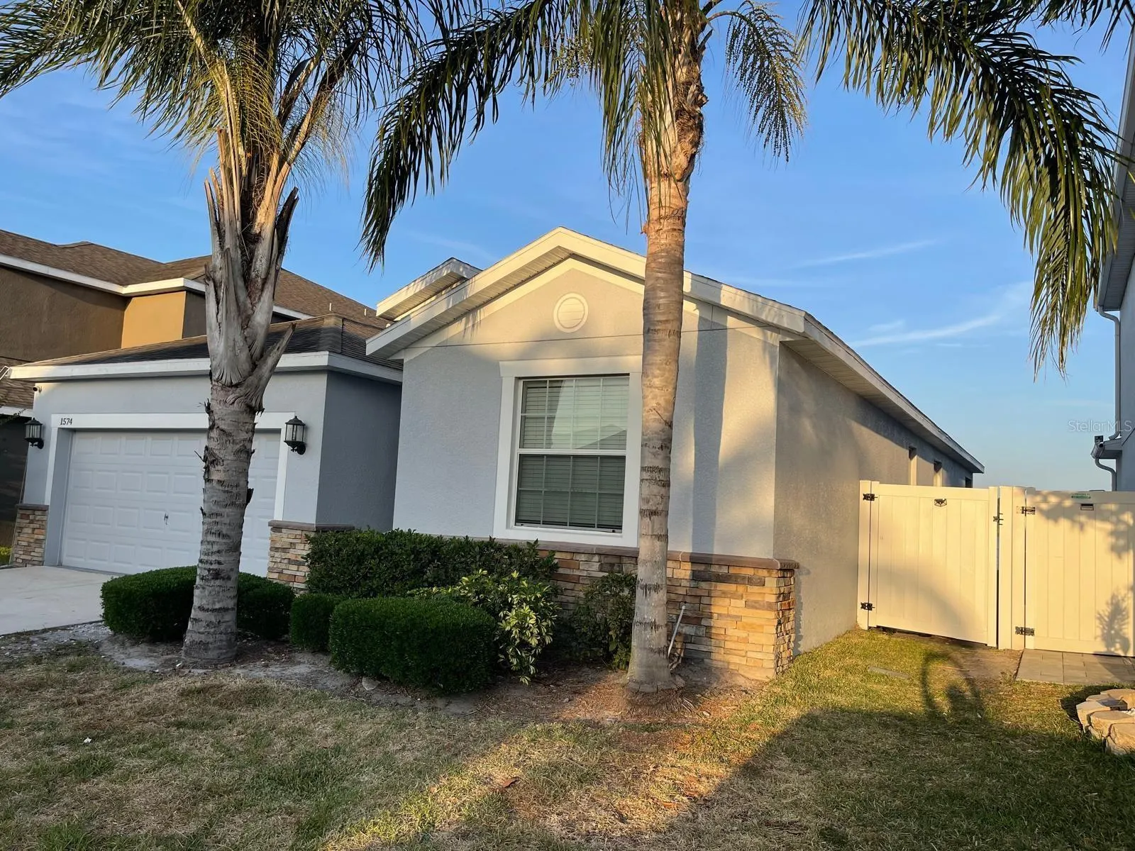 1574 THETFORD CIR