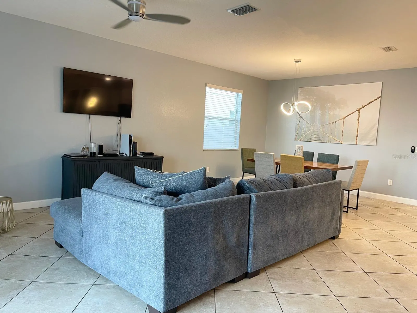 1574 THETFORD CIR