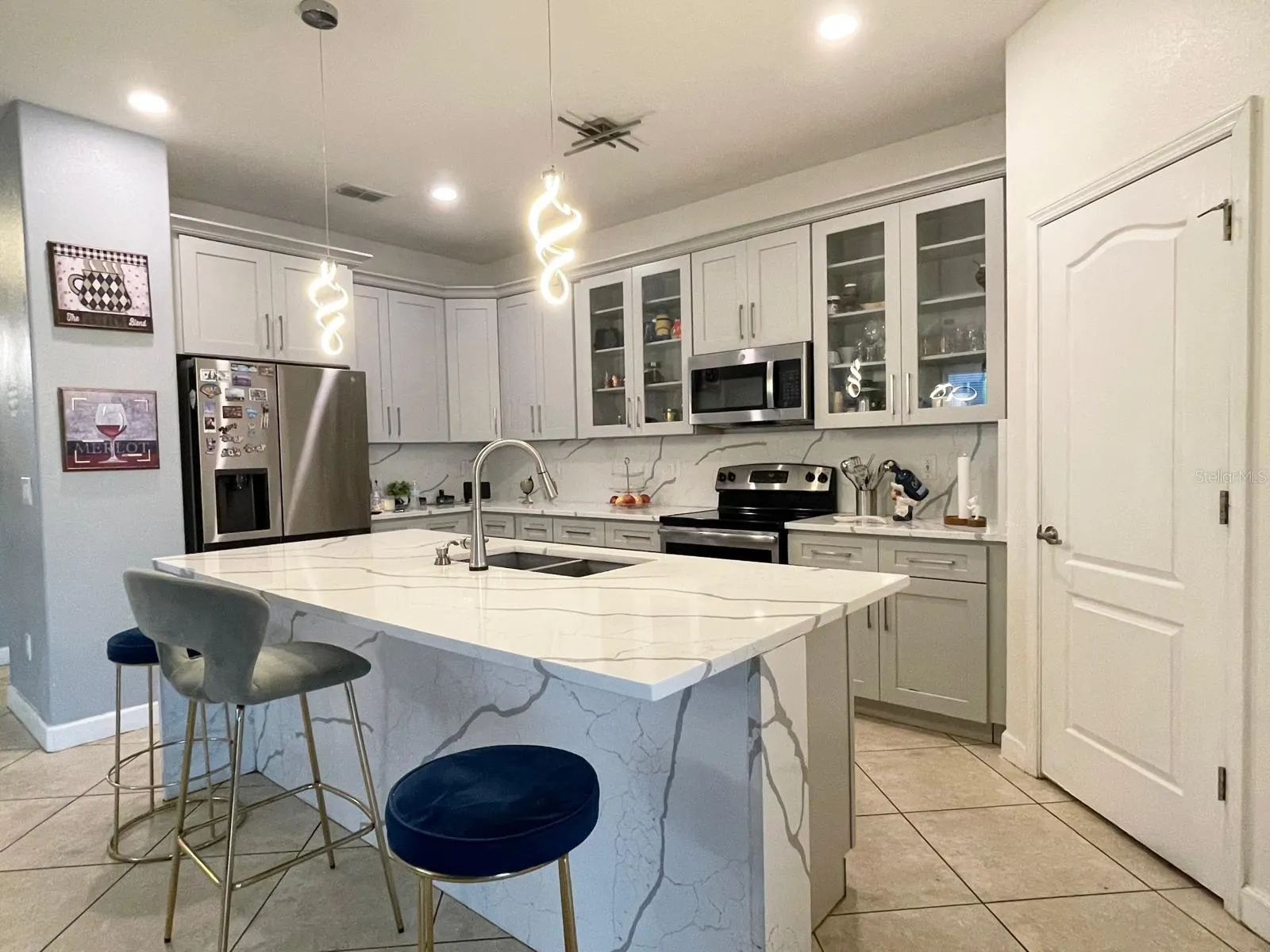 1574 THETFORD CIR