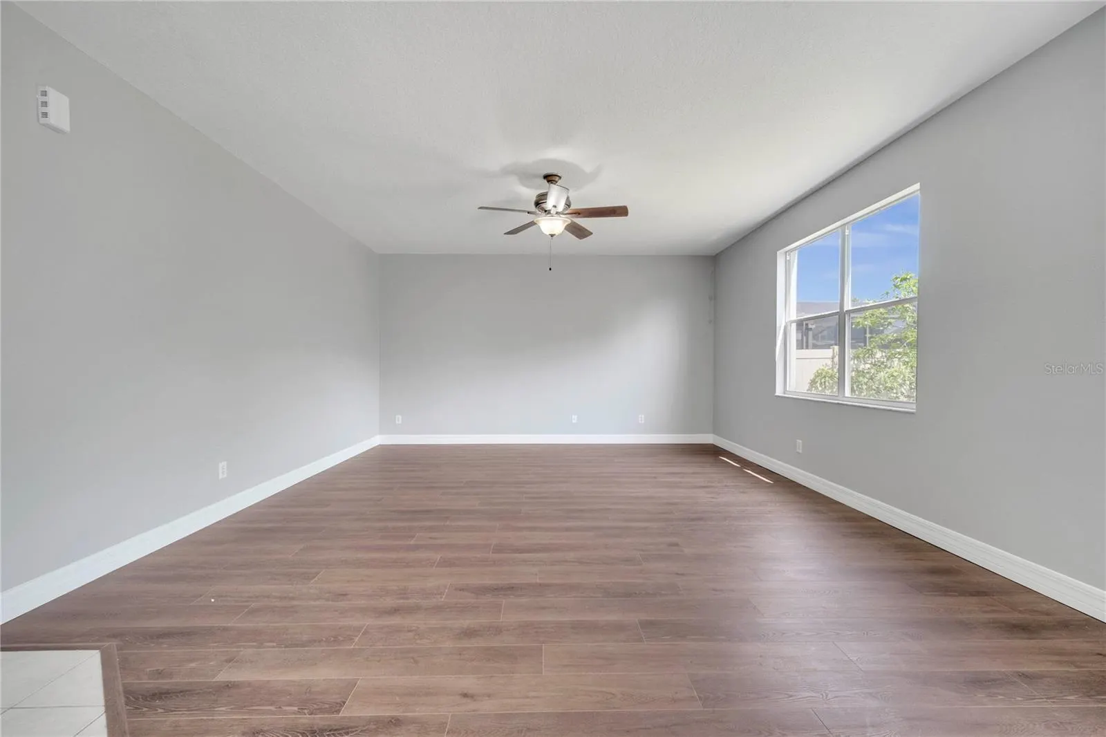 5768 LOS PALMA VISTA DR