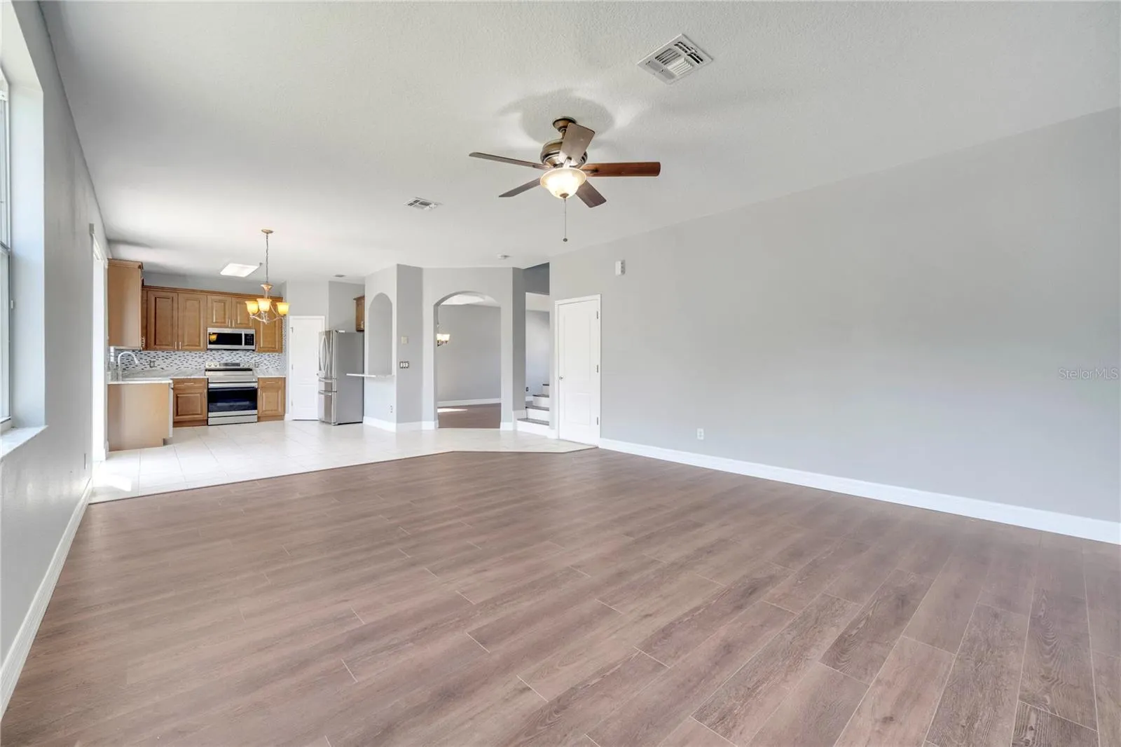 5768 LOS PALMA VISTA DR