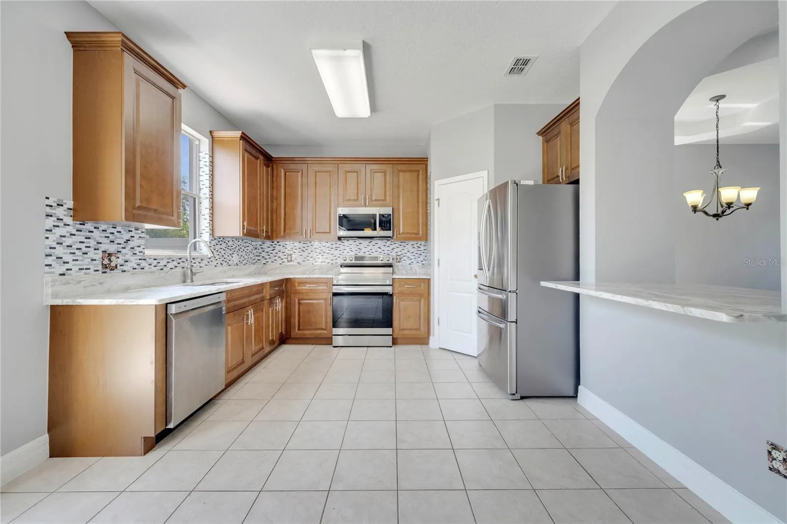 5768 LOS PALMA VISTA DR