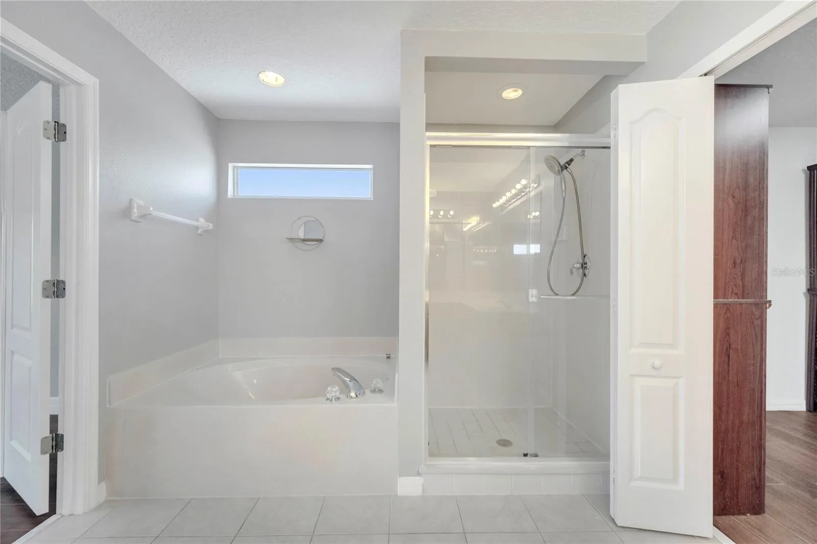 5768 LOS PALMA VISTA DR