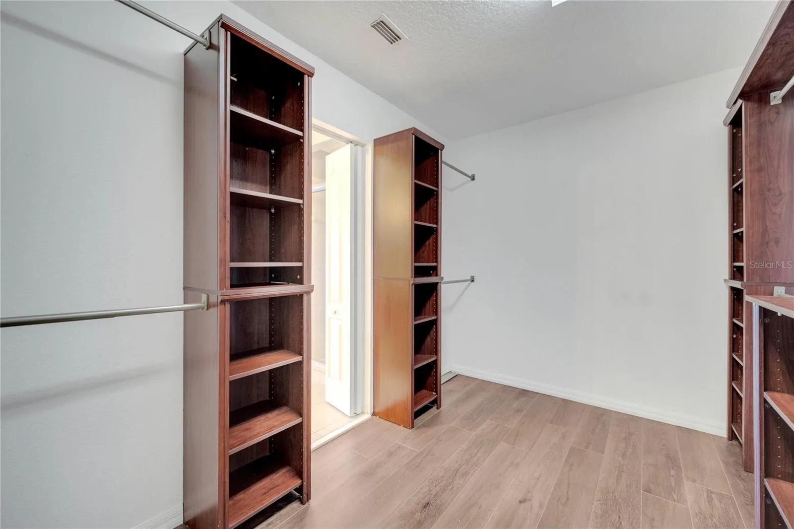 5768 LOS PALMA VISTA DR
