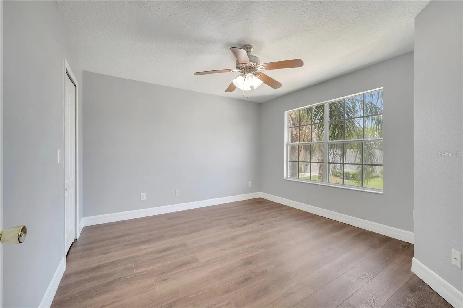 5768 LOS PALMA VISTA DR