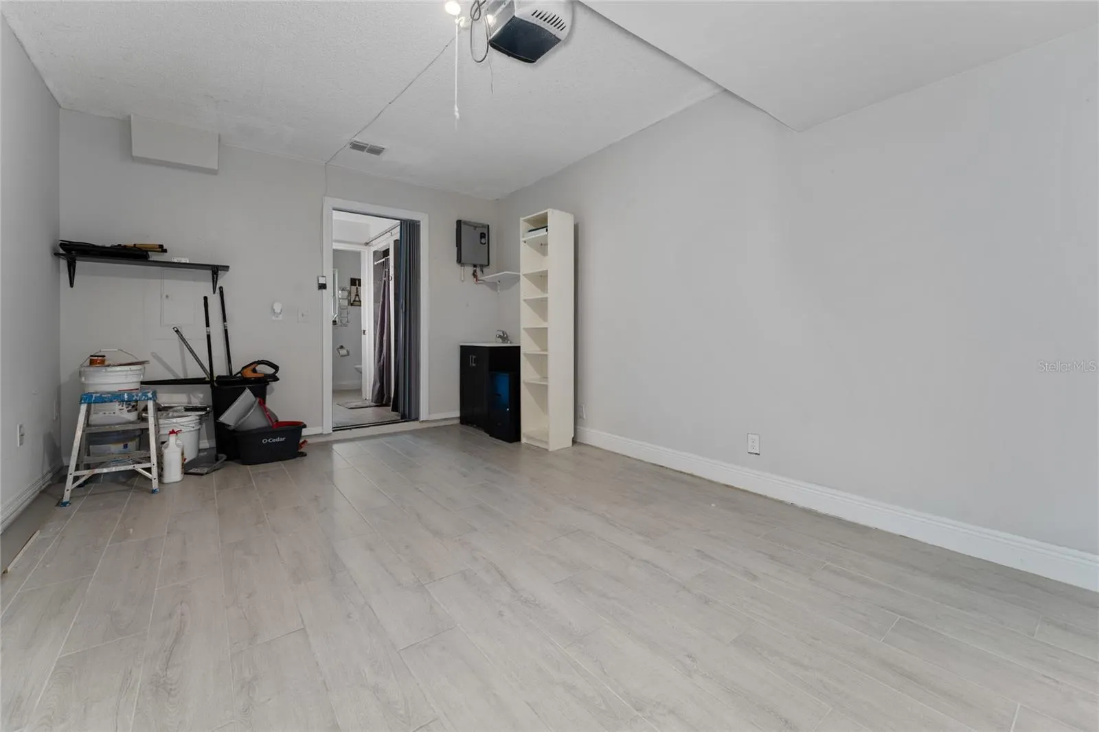 1425 CAREY GLEN CIR
