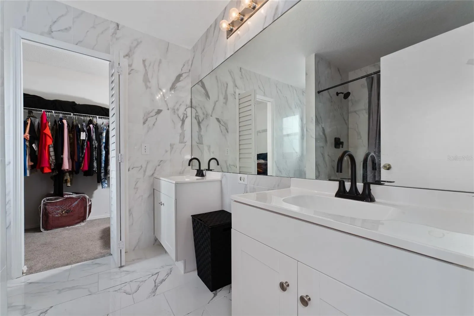 1425 CAREY GLEN CIR